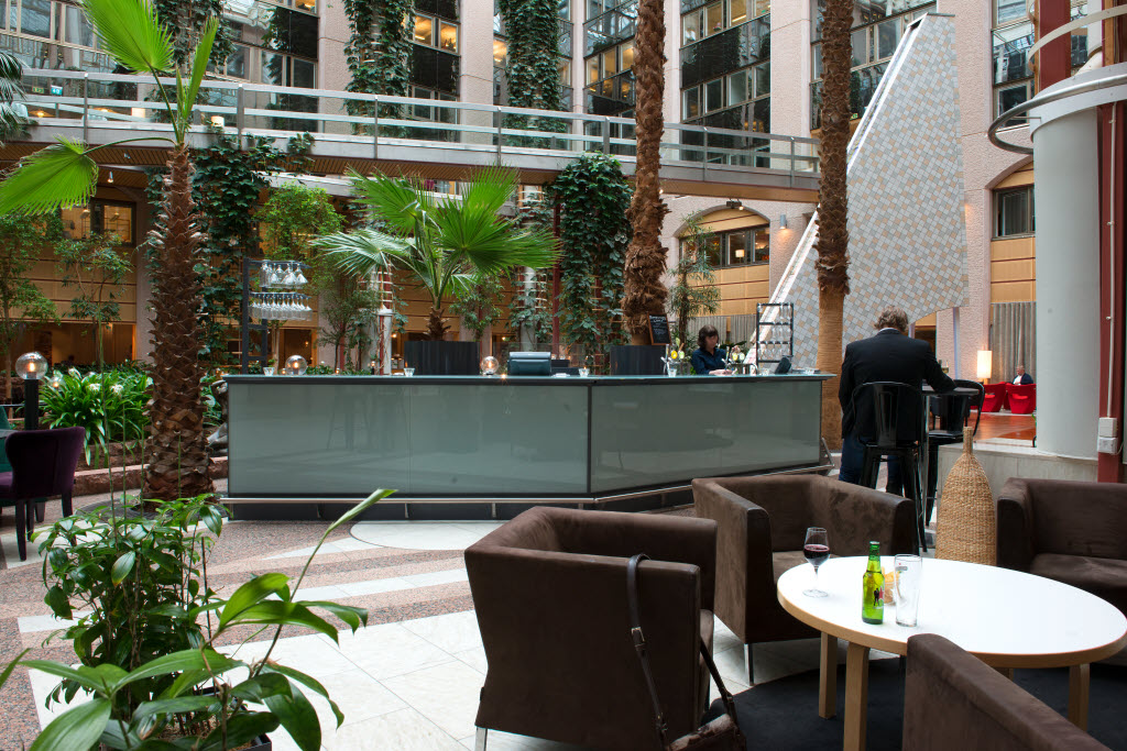 Copyright: Niklas Hagelbeck Infra-Upplands-Vasby-Bar.jpg